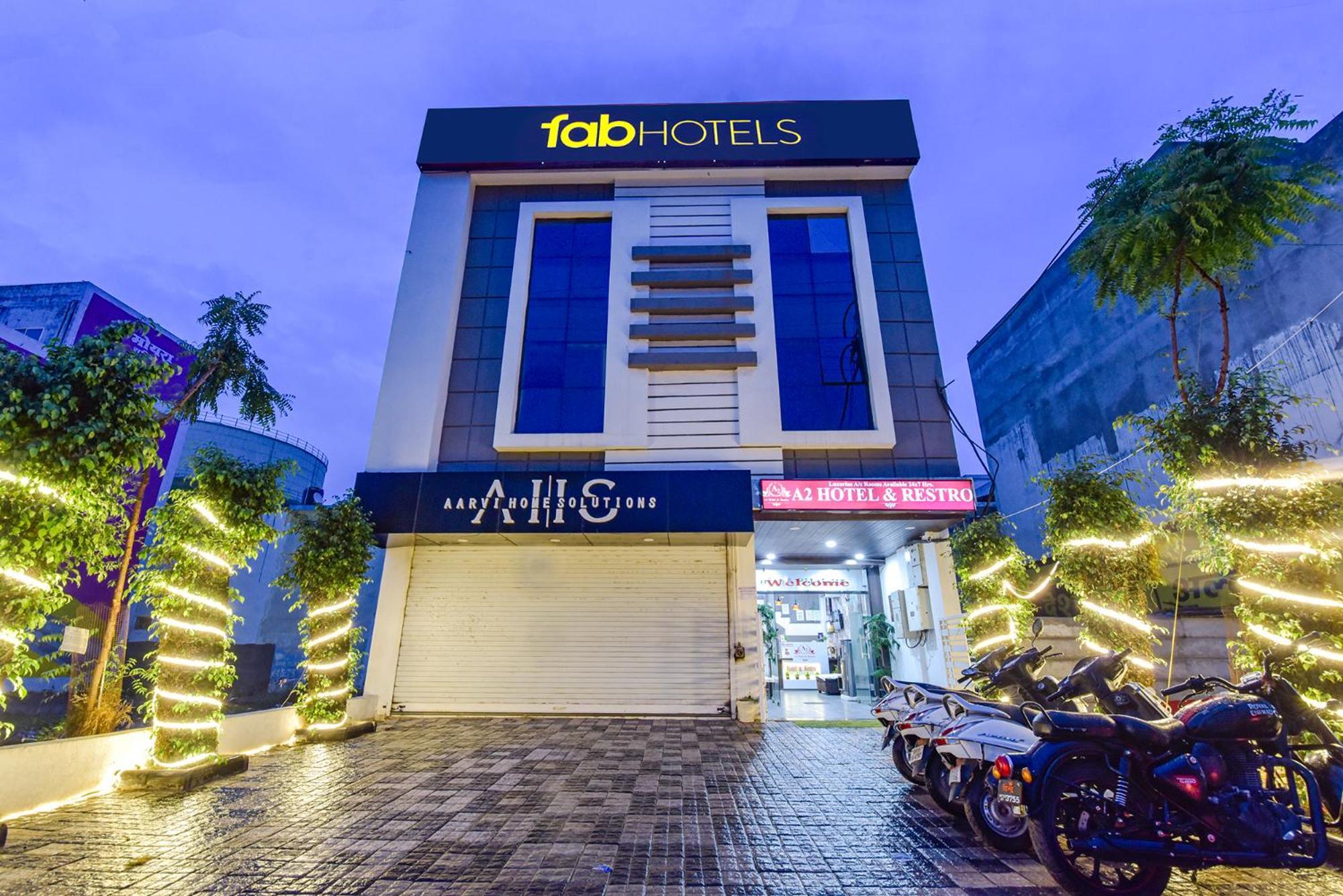 Fabexpress A2 And Restro Otel Indore Dış mekan fotoğraf
