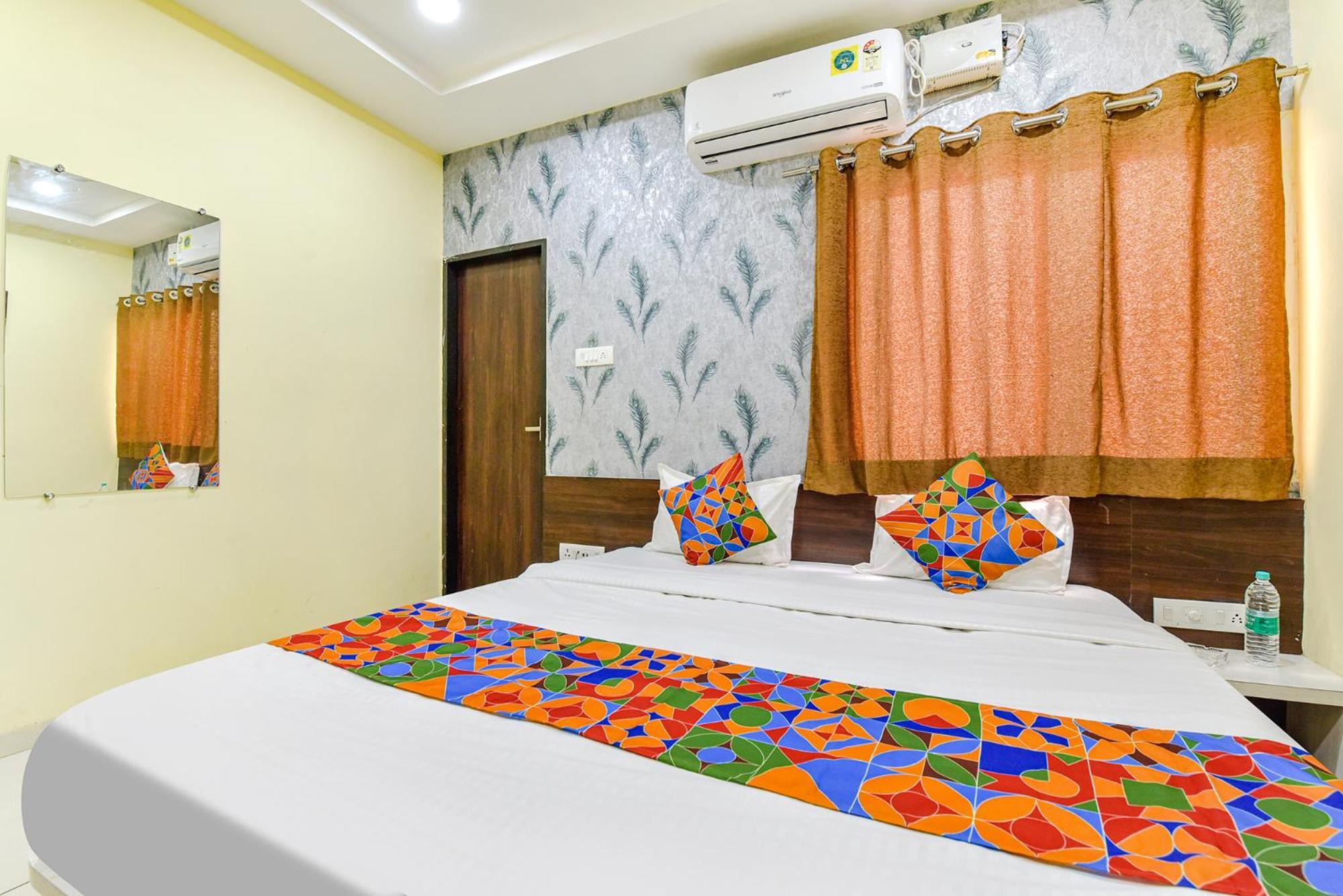 Fabexpress A2 And Restro Otel Indore Dış mekan fotoğraf